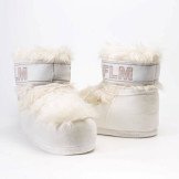 Sneakers Slippers YETI